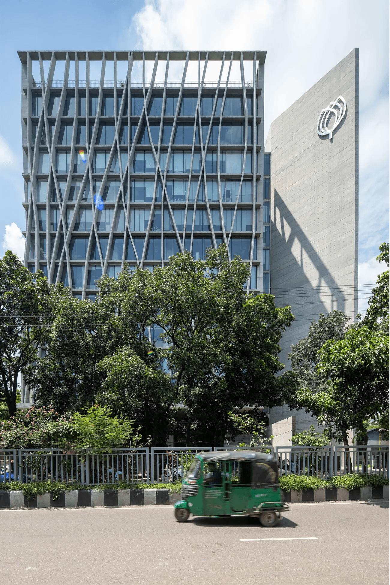 Grameen Telecom Trust Bhaban Feature